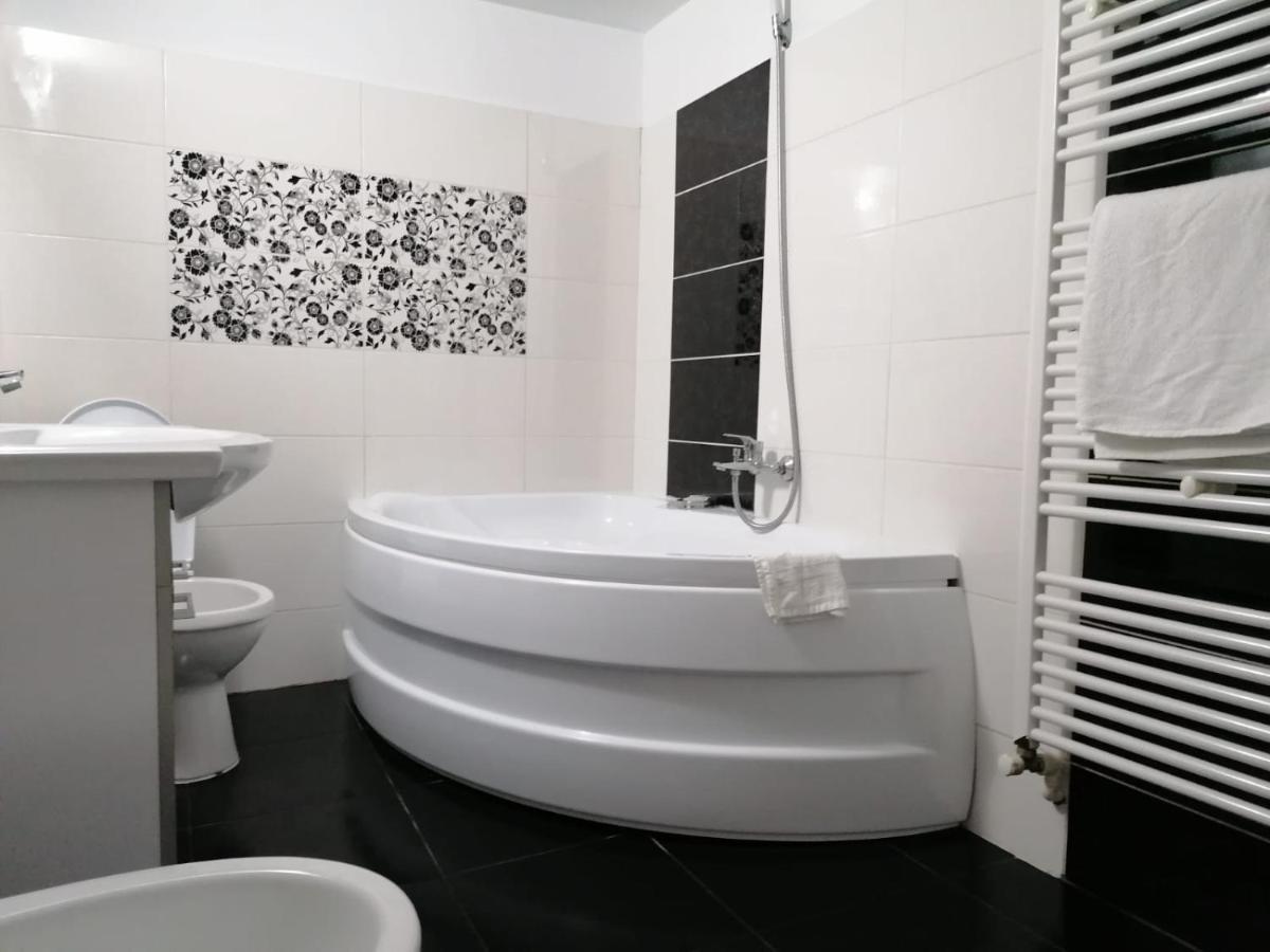 Alexandra House Privatunterkunft *